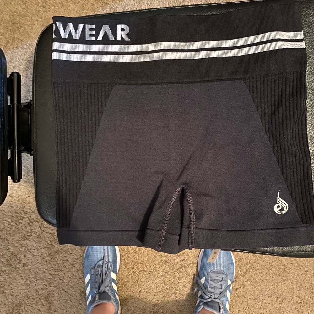 Ryder wear shorts for sale. Size medium never worn